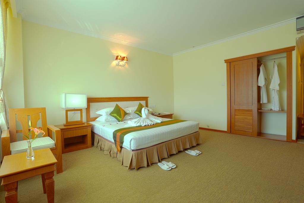 Apex Hotel Naypyidaw Szoba fotó